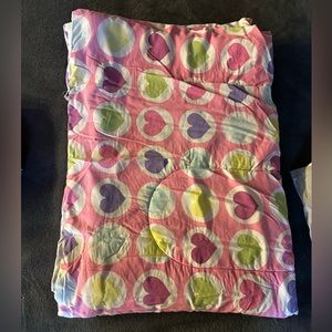 Twin sized heart comforter